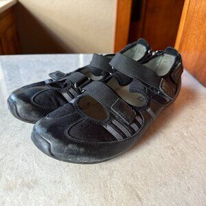 tsubo water shoes * size 9.5 * black